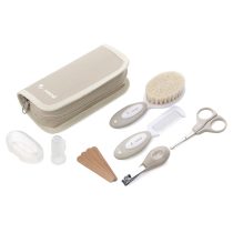 trousse-de-toilette-de-base (1)