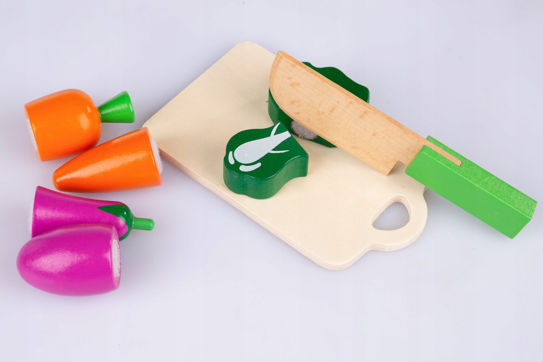 drevene-ovocie-a-zelenina-na-rezanie-nozom-na-velcro-kinderplay-doska (8)