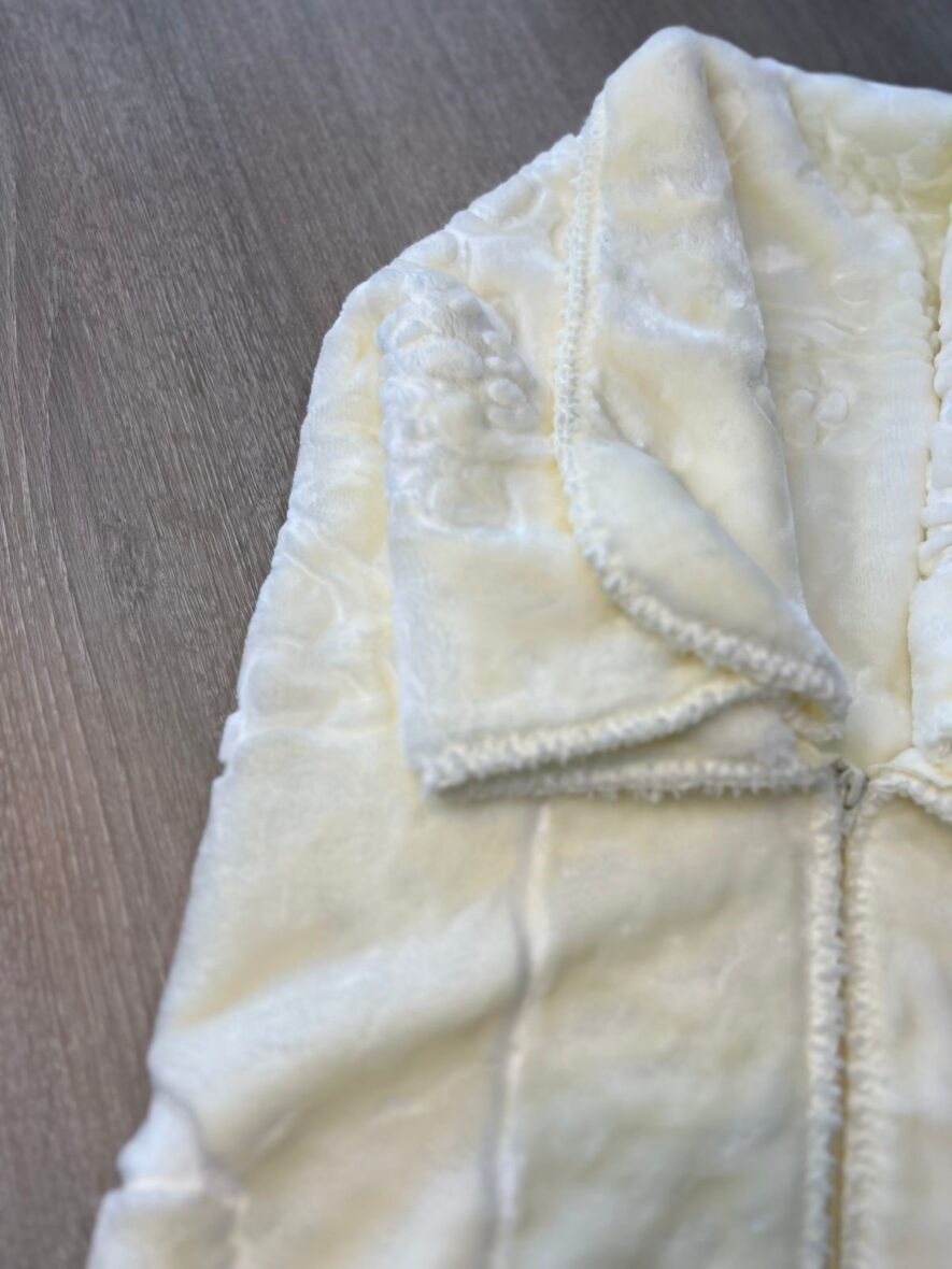 c32efe78-5da5-4f28-b126-5a808bfc1727