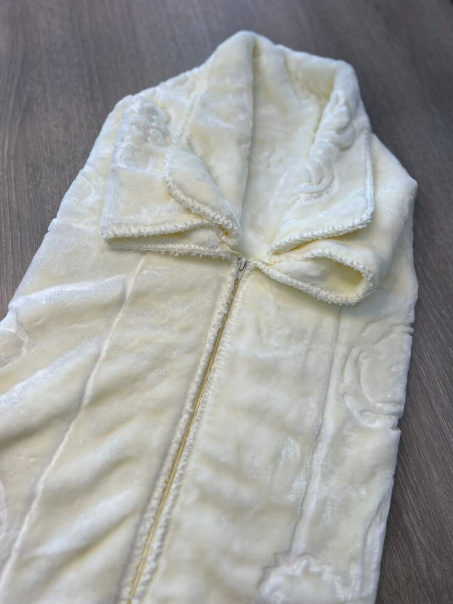 e20b0b54-1ebc-4842-ba8d-4df0bada0a3e