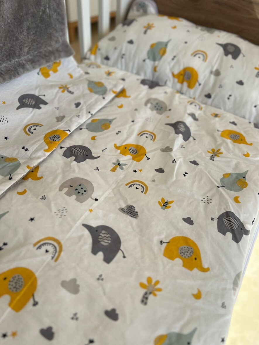 Couette bébé avec plaid